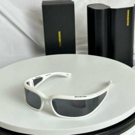 Picture of Balenciga Sunglasses _SKUfw55563918fw